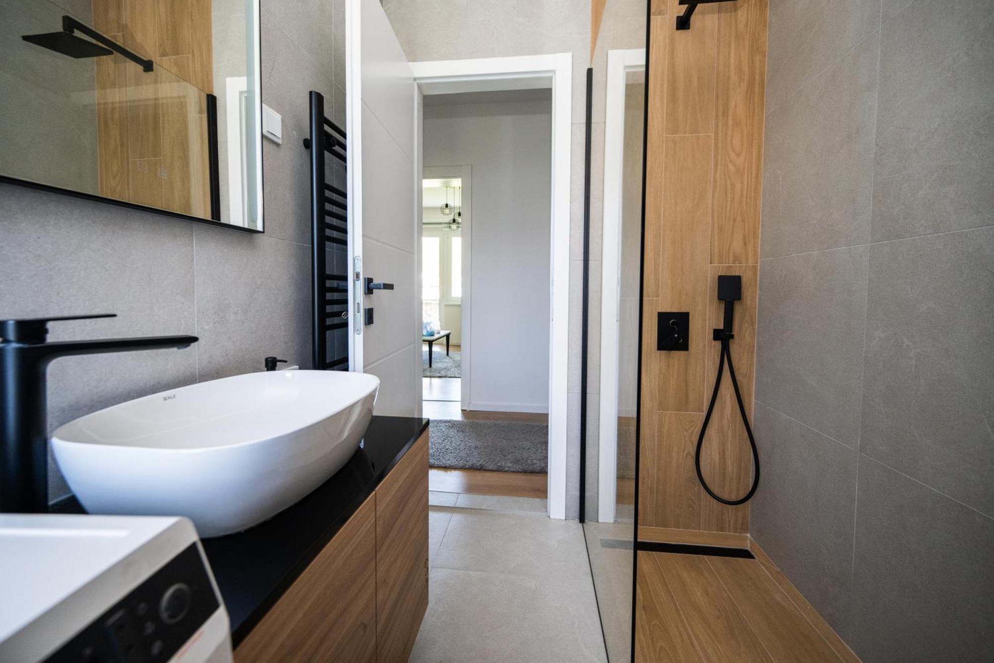 Bright 2Bdr Apartment With Balcony - Free Parking Сараево Экстерьер фото