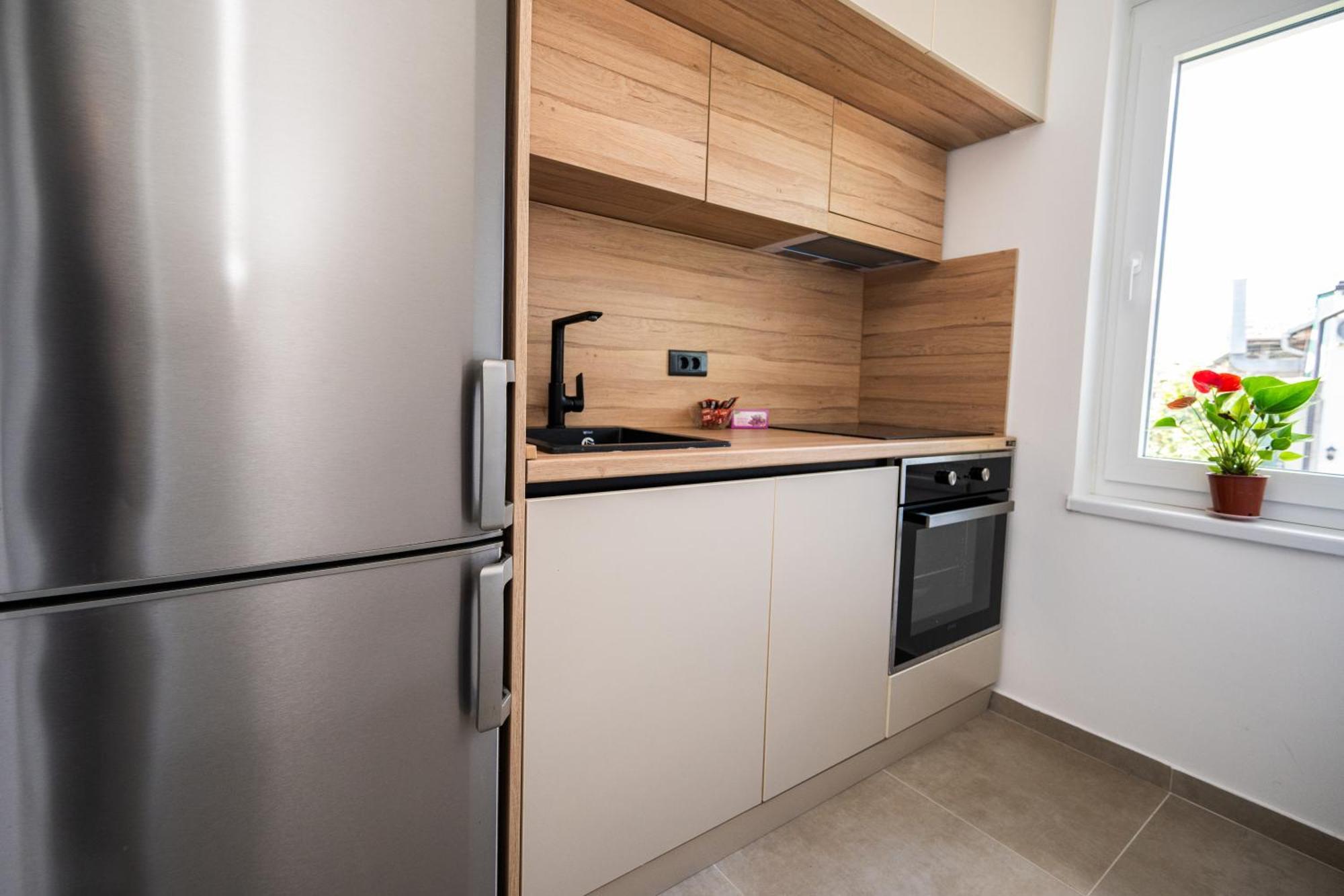 Bright 2Bdr Apartment With Balcony - Free Parking Сараево Экстерьер фото