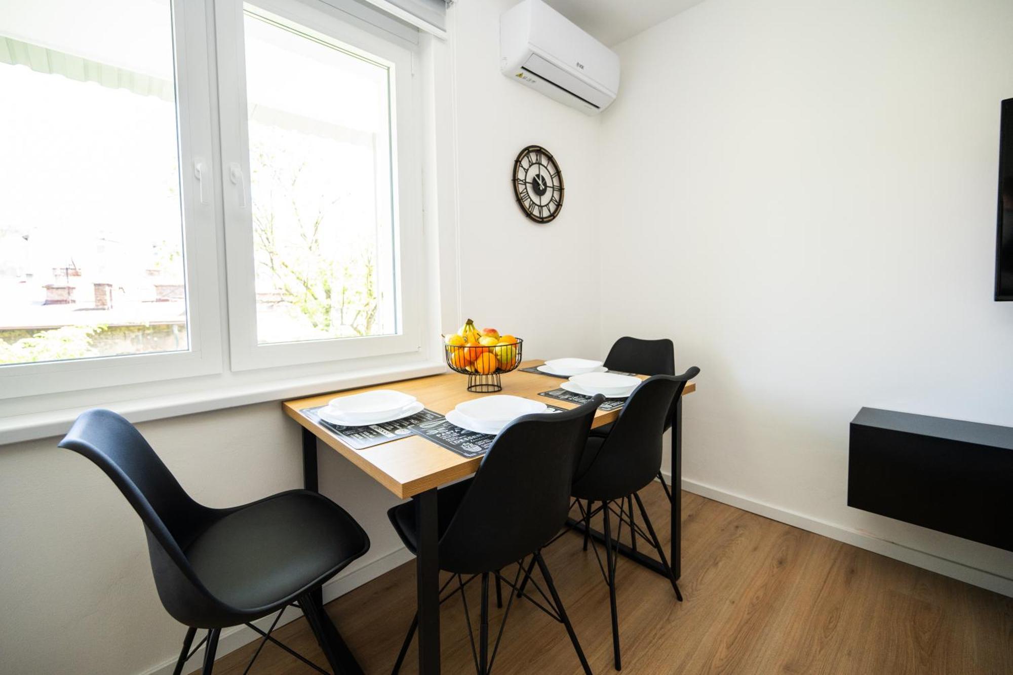 Bright 2Bdr Apartment With Balcony - Free Parking Сараево Экстерьер фото