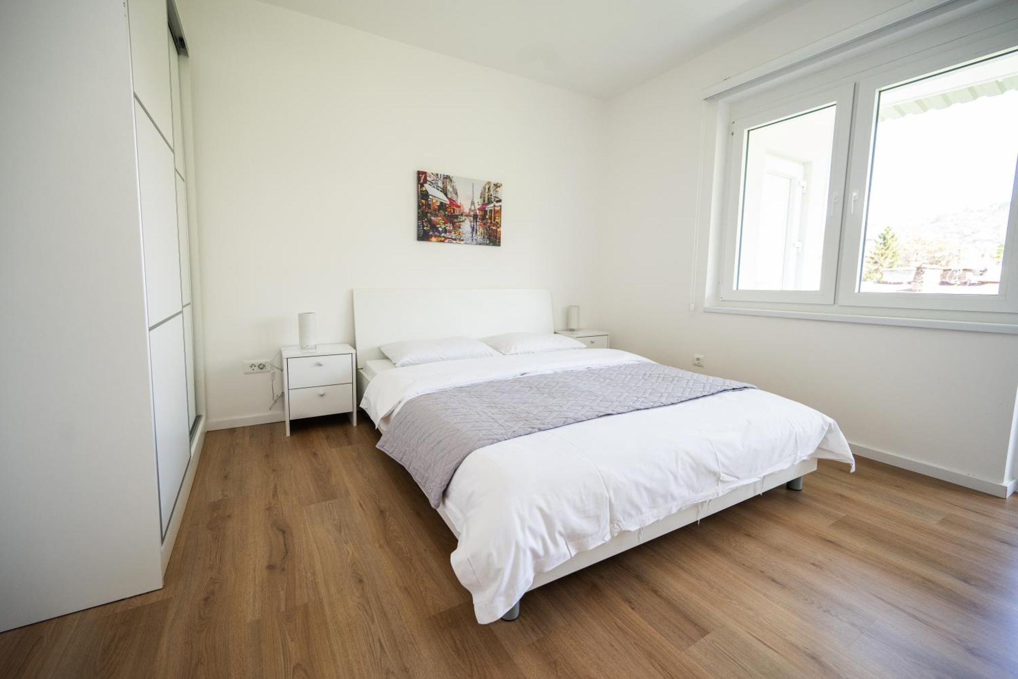 Bright 2Bdr Apartment With Balcony - Free Parking Сараево Экстерьер фото