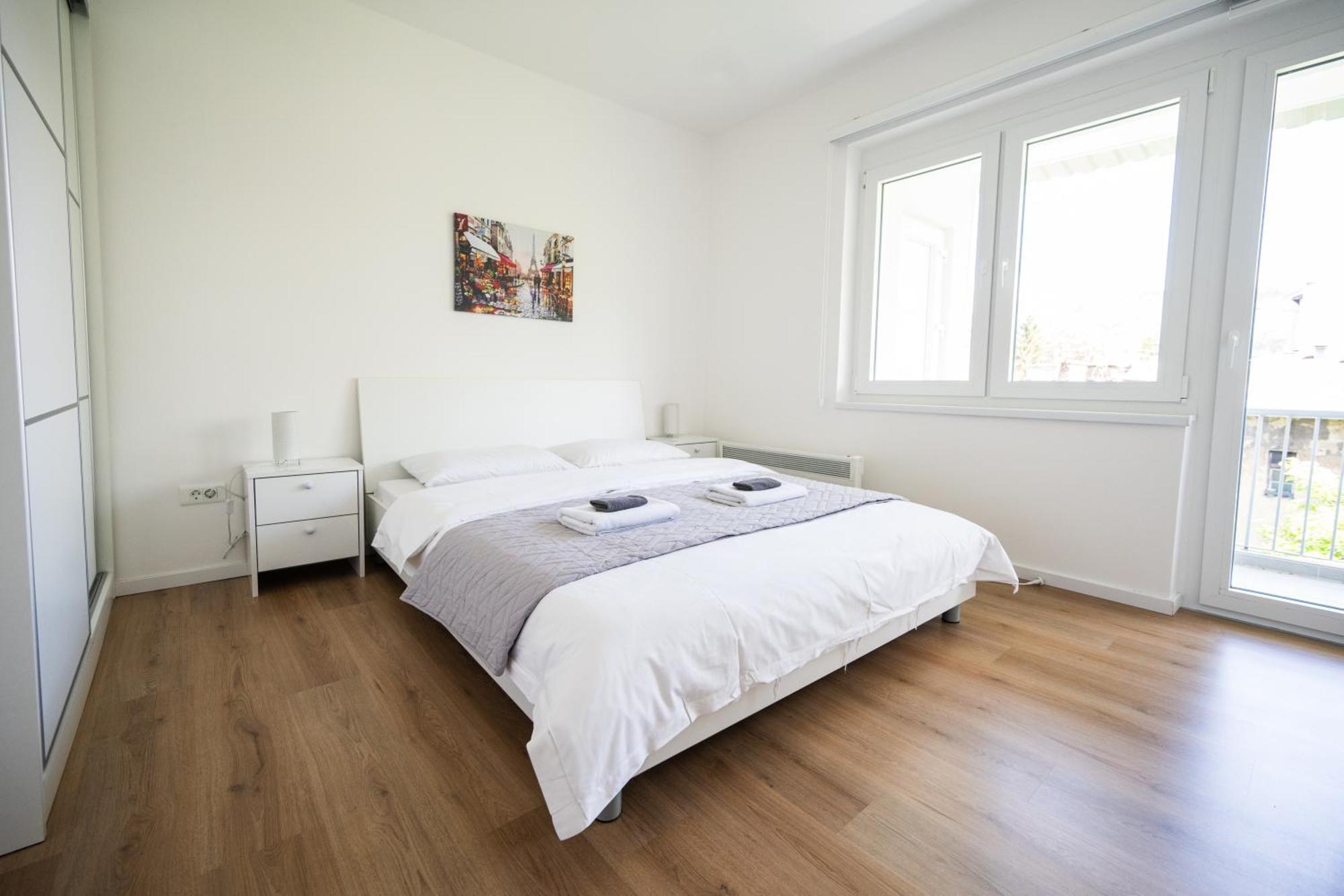 Bright 2Bdr Apartment With Balcony - Free Parking Сараево Экстерьер фото