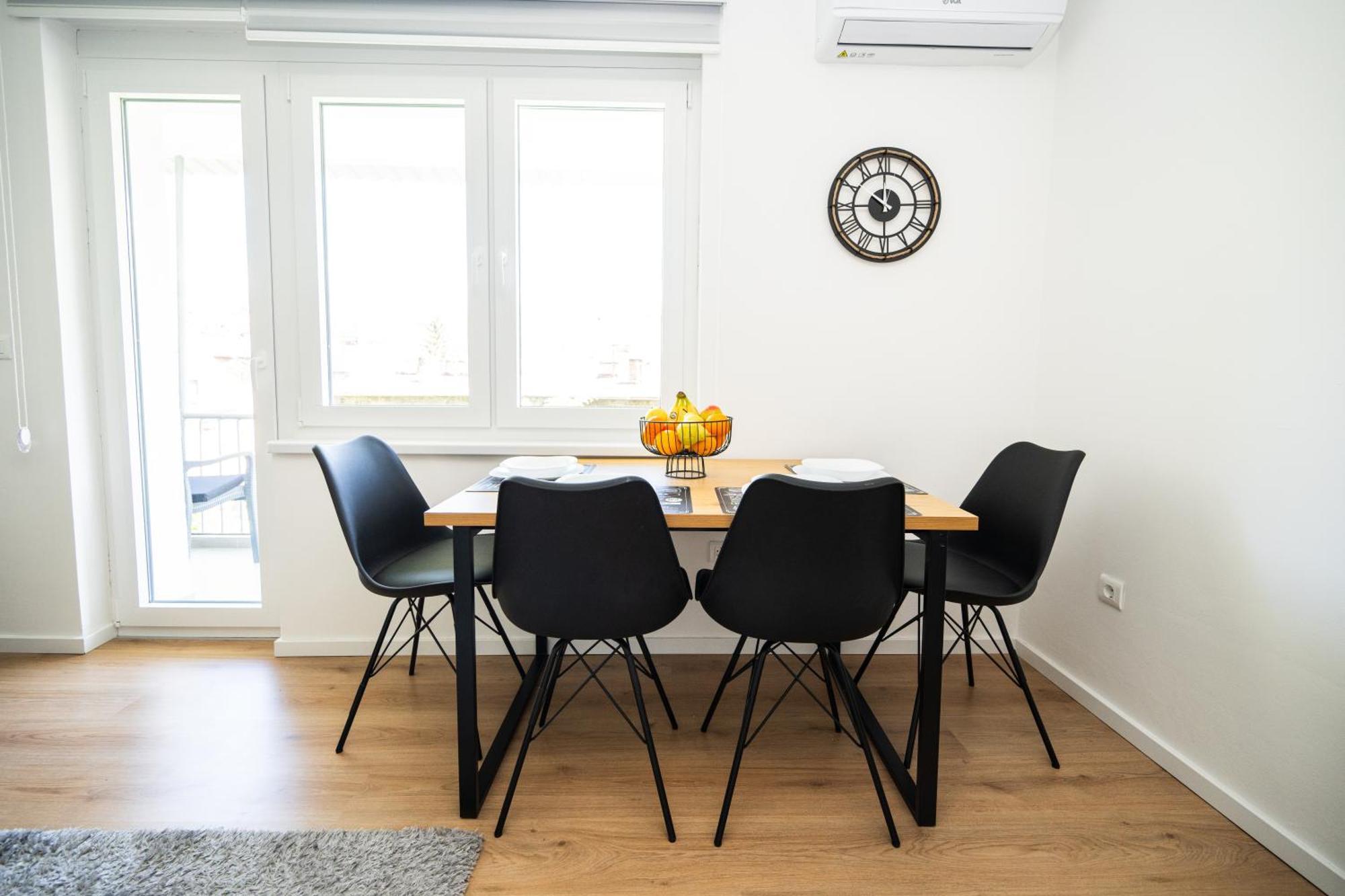Bright 2Bdr Apartment With Balcony - Free Parking Сараево Экстерьер фото