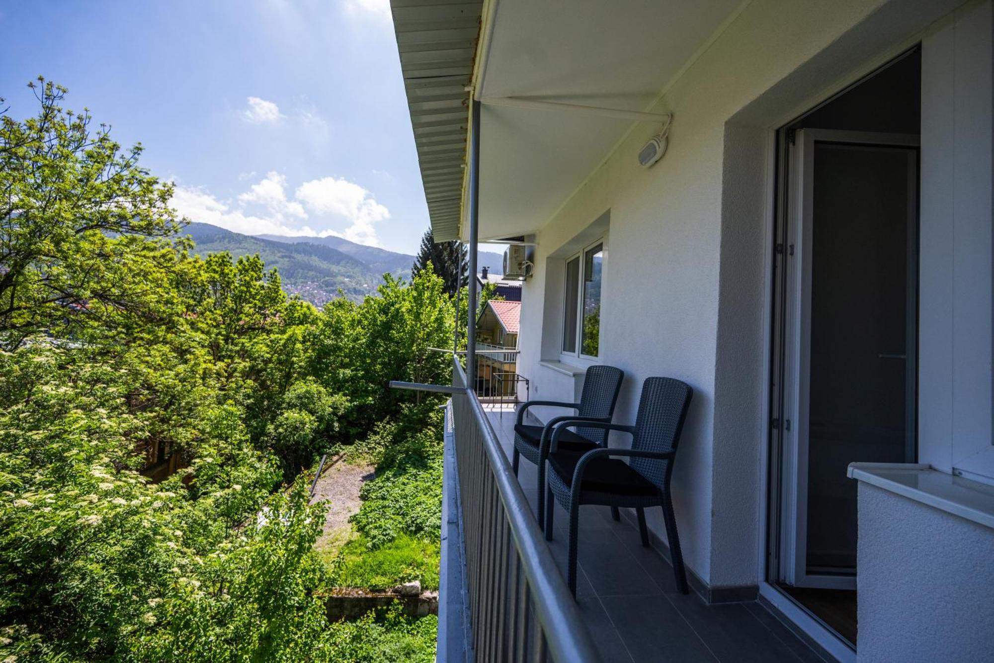 Bright 2Bdr Apartment With Balcony - Free Parking Сараево Экстерьер фото